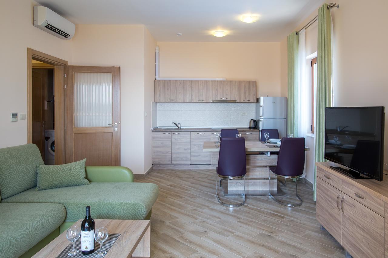 Aparthotel Belvedere Residence Becici Budva Quarto foto